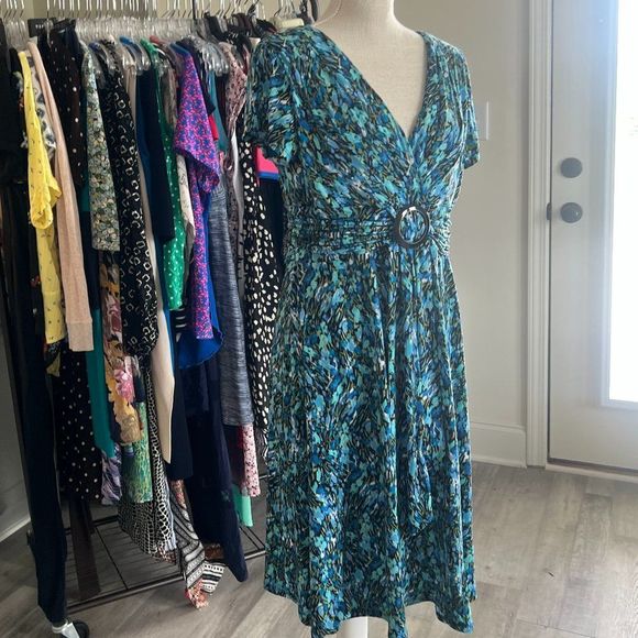 Studio I Classic Fit and Flare Dress in Blue Green Print Buckle at Waist… - Picture 3 of 9